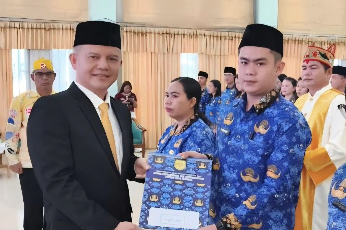 Bupati Gunung Mas minta PNS terapkan nilai ASN BerAKHLAK