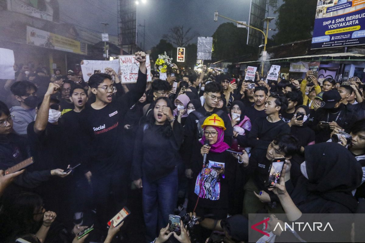 Massa aksi di Yogyakarta