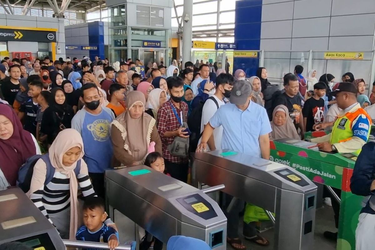 KAI Group Perkuat Mobilitas Urban Rendah Emisi melalui Layanan Berbasis Listrik