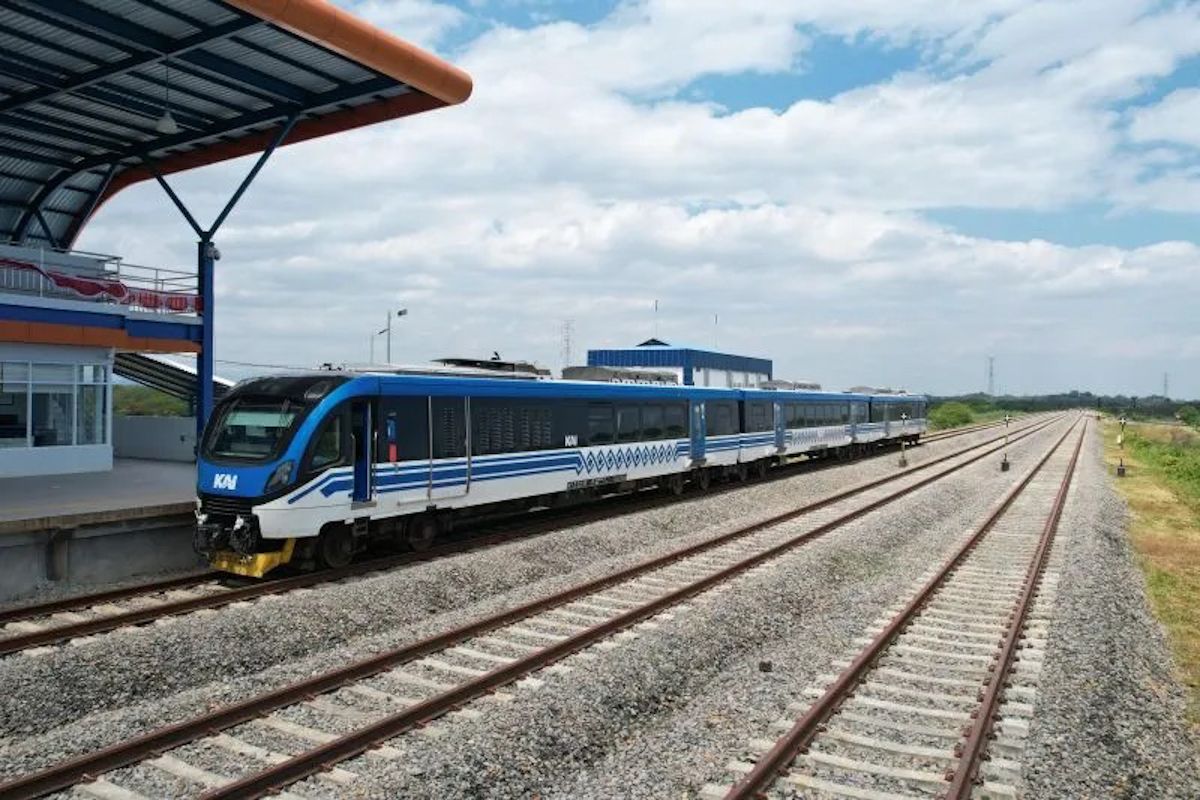 Pengamat: Jaringan kereta Pulau Kalimantan perkuat angkutan logistik