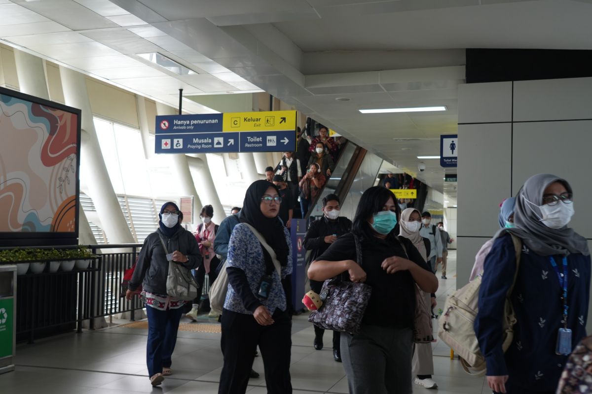 KAI Sesuaikan Jadwal LRT Jabodebek untuk Optimalkan Layanan Jam Sibuk Pagi