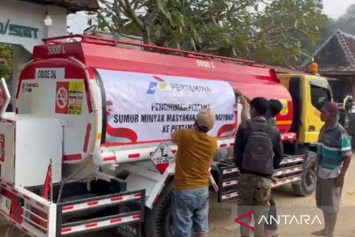 Sumur rakyat Ngiyono Blora produksi minyak hingga 5.000 liter per hari berkontribusi pasokan nasional