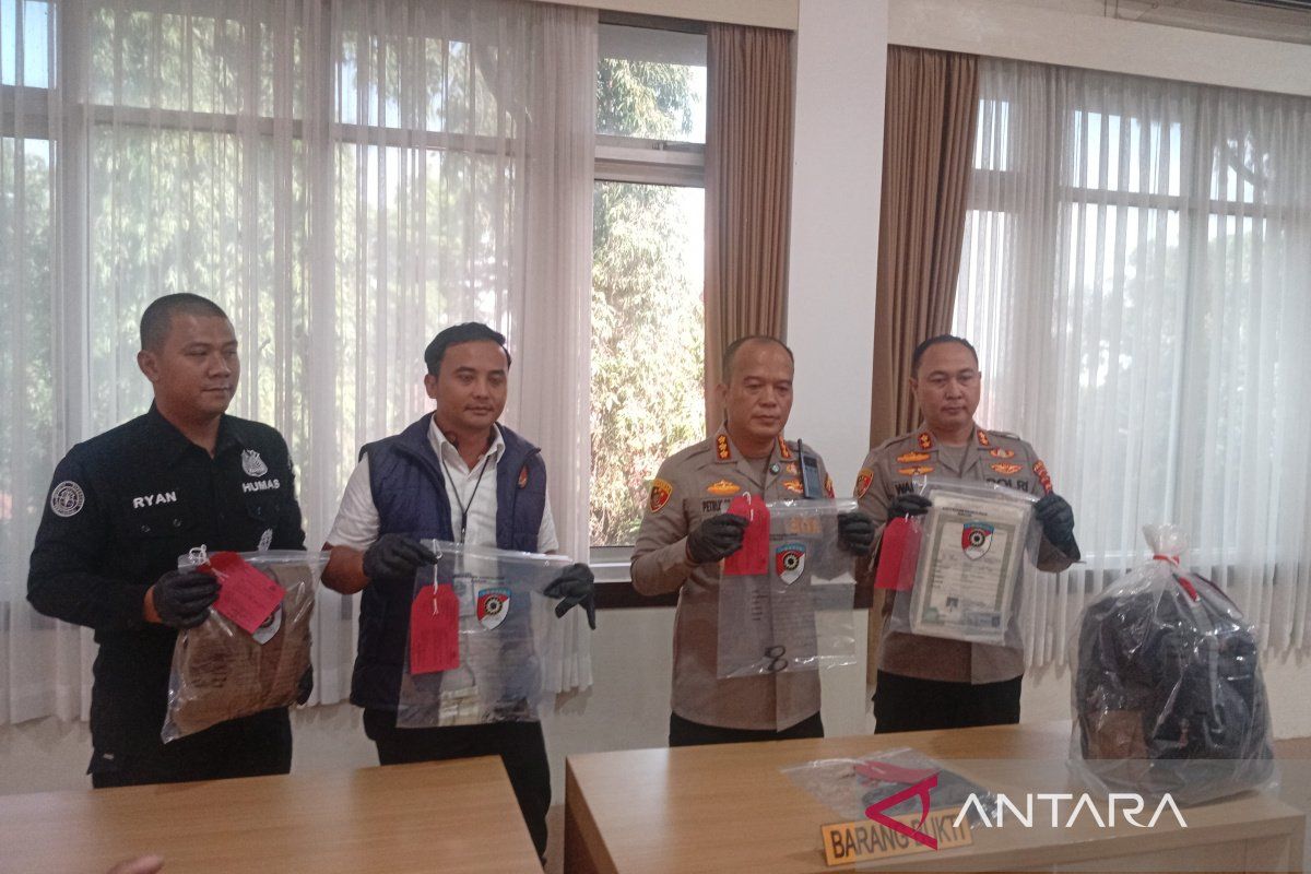 Polresta Banyumas tetapkan kurir asal Jakarta tersangka penusukan