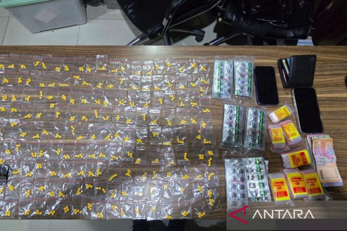 Polisi ungkap peredaran obat keras di Kabupaten Bekasi