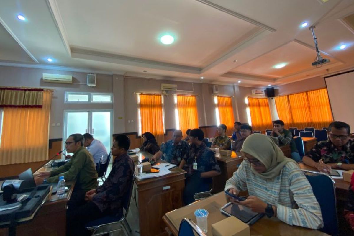 Unsoed dukung program nol sampah plastik di pesisir Cilacap