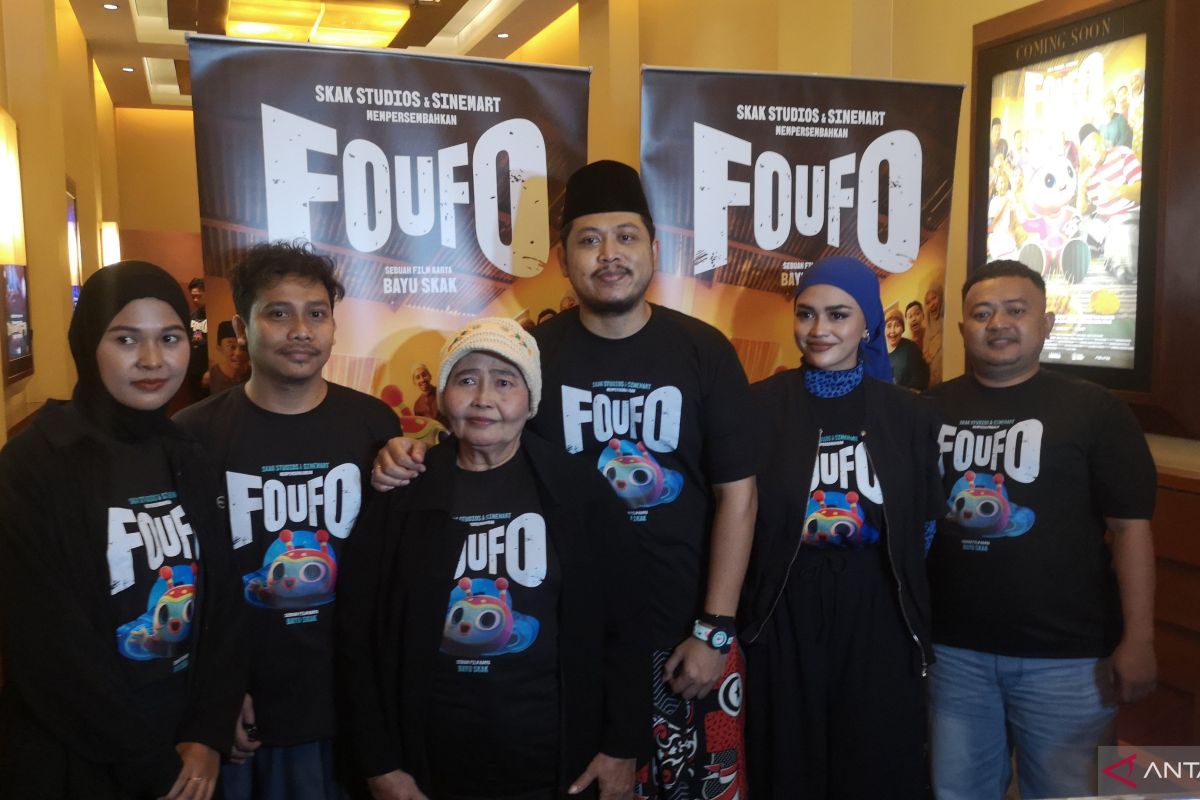 Komedian Tretan Muslim menangis karena kuota haji dikorupsi