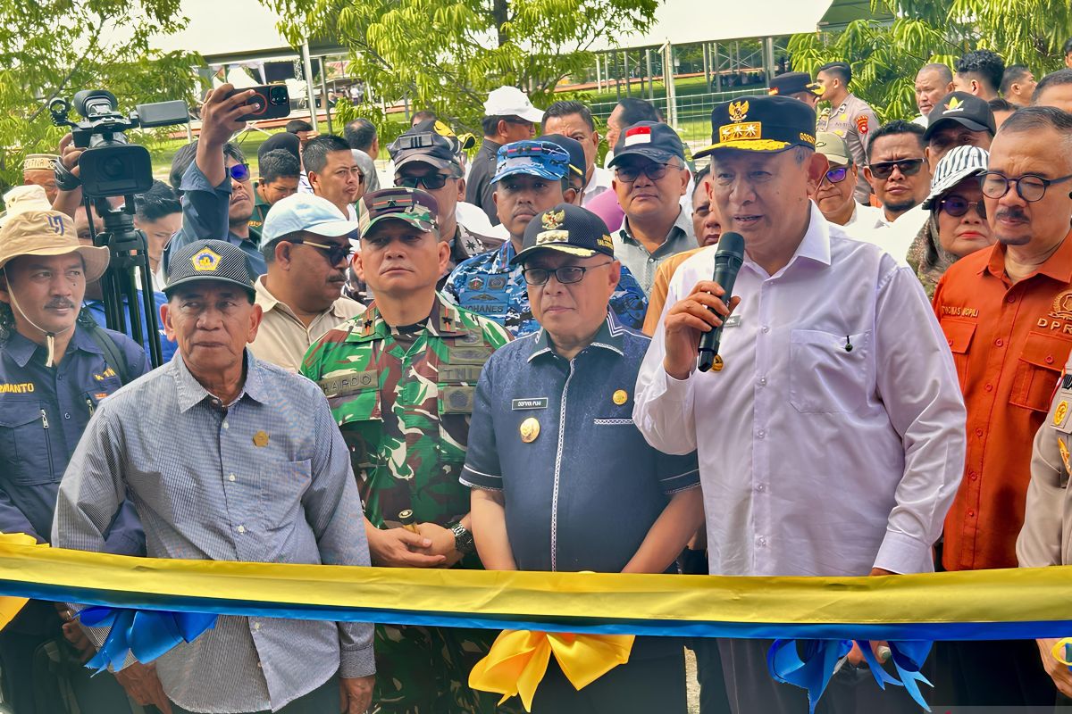 Gubernur resmikan Media Center PENAS XVII di Gorontalo