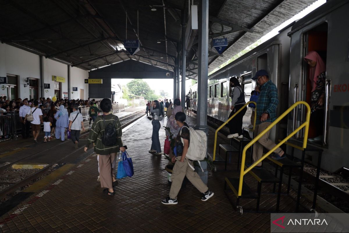 KAI catat 15 ribu pelanggan gunakan KA Siliwangi selama libur panjang