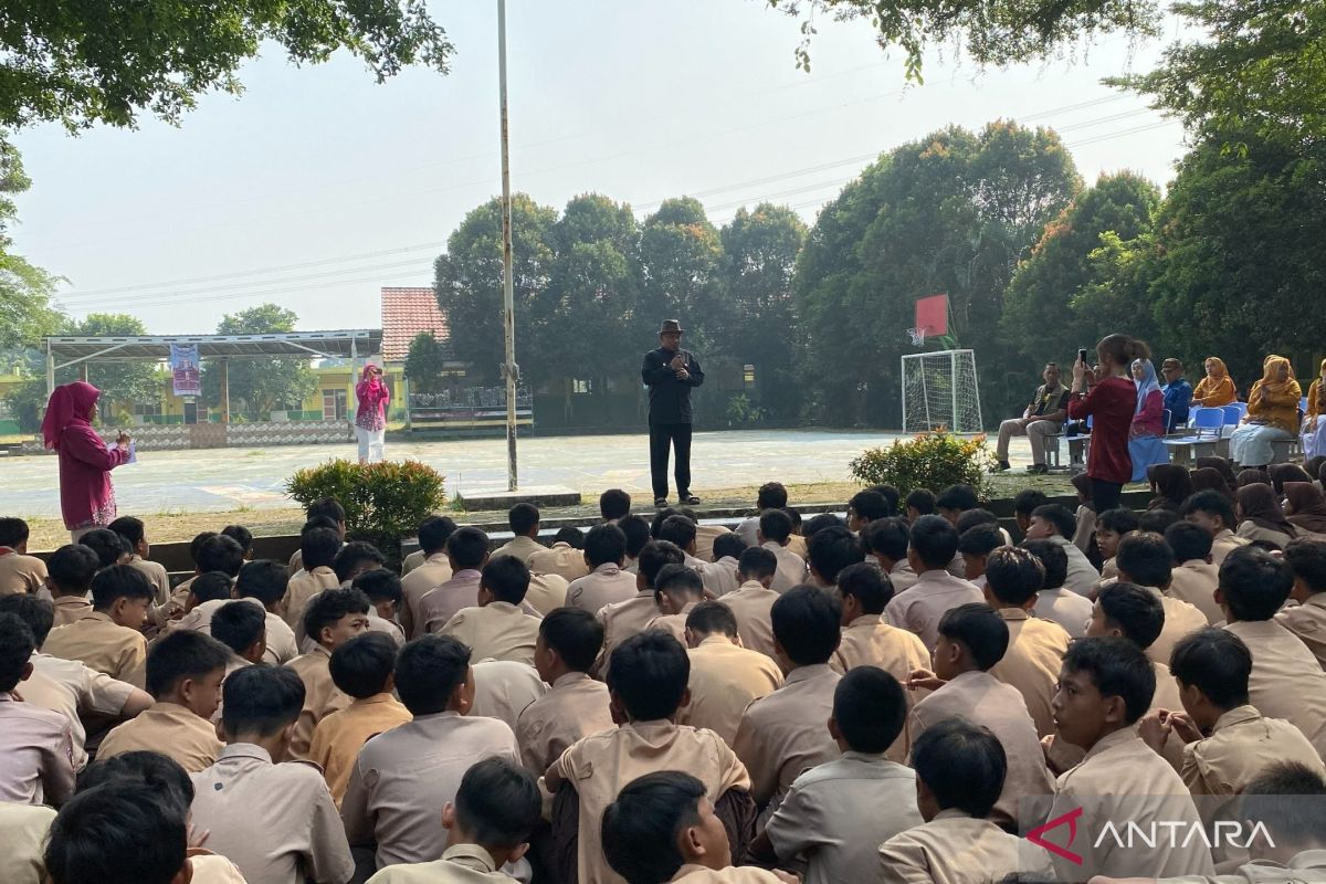 Diskominfo Bogor edukasi literasi digital lewat OB Van Teman FM