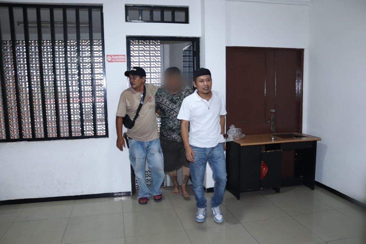 Polisi ringkus pencuri perhiasan bermodus "ritual buka aura" di Jakbar