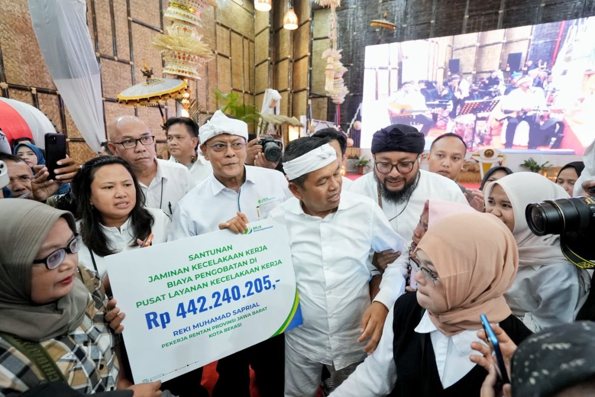 Jabar targetkan 10 juta pekerja informal masuk BPJS Ketenagakerjaan