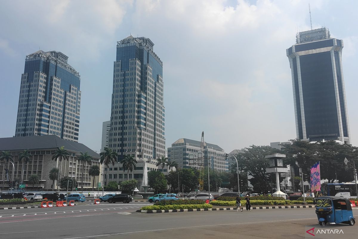 Jakarta berpotensi cerah berawan pada Jumat sore dan malam