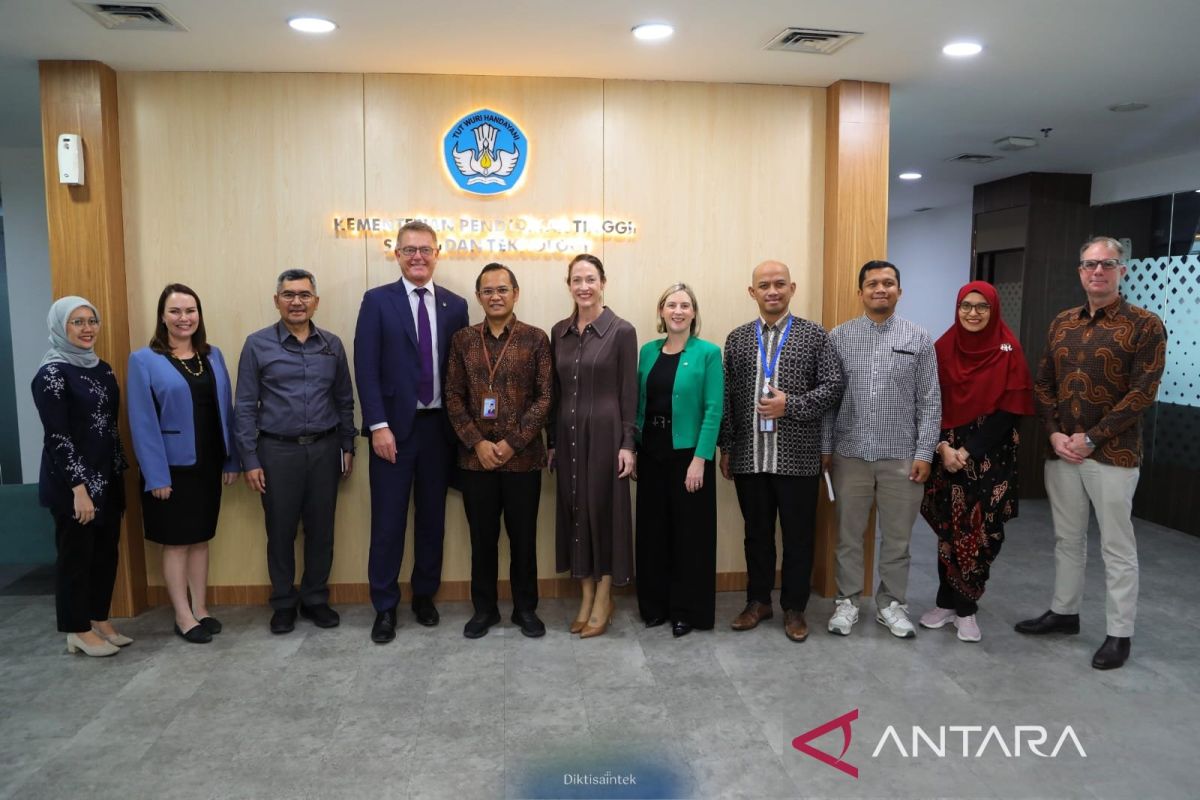 Kemdiktisaintek-Flinders University Australia perkuat kolaborasi riset