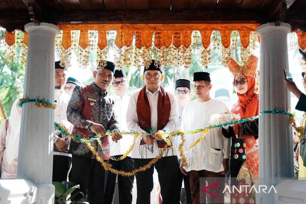 Menbud: Pemugaran Masjid Tuo Ampang Gadang bisa dorong ekonomi warga