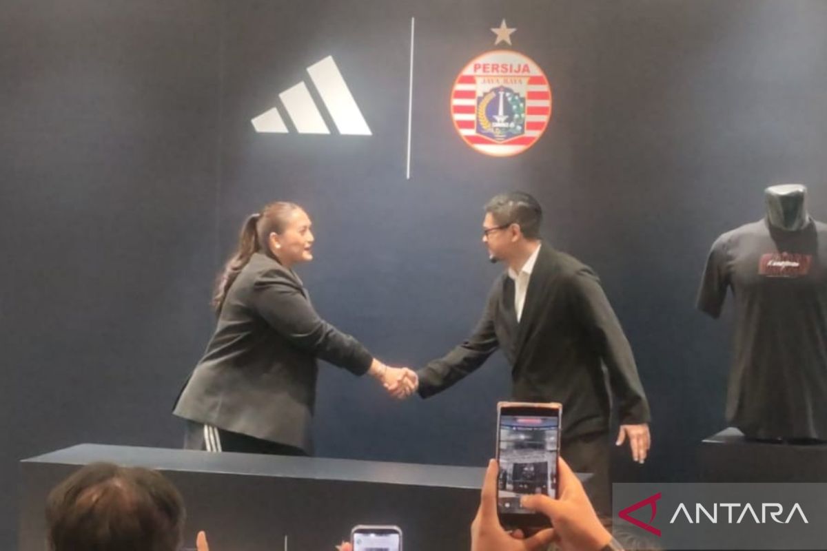 Persija gandeng adidas untuk aparel lima tahun ke depan