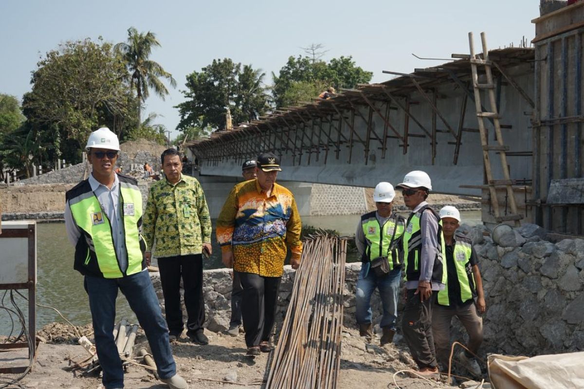 Kulon Progo menargetkan Jembatan Trisik selesai Agustus dongkrak wisata