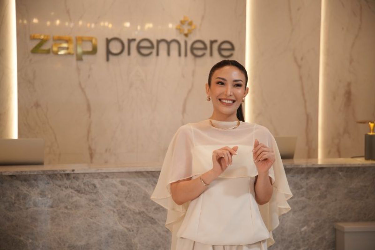 Ayu Dewi beberkan rahasia pernikahan yang bahagia