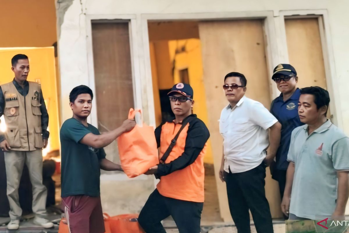 Pemkab Muara Enim salurkan bantuan logistik untuk korban longsor