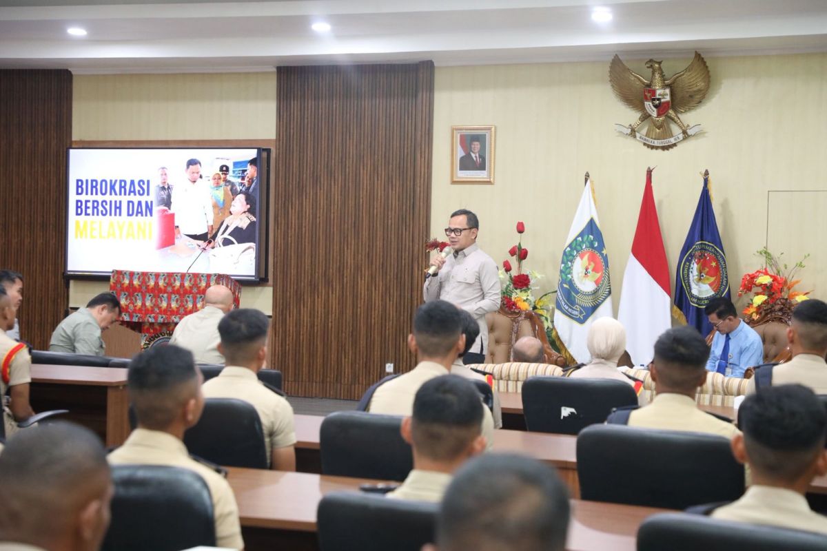 Wamendagri: Pemimpin harus punya ideologi, strategi, dan taktik