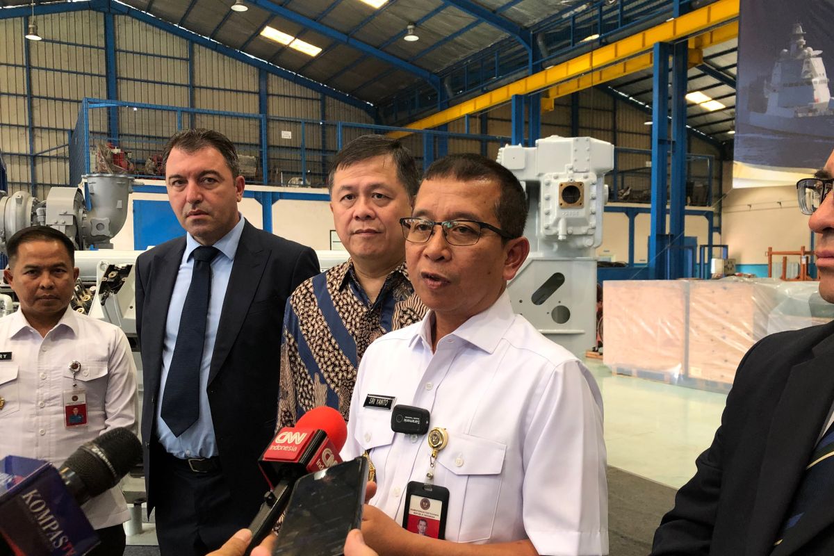Kemhan pastikan industri dalam negeri mampu lakukan perawatan kapal AL