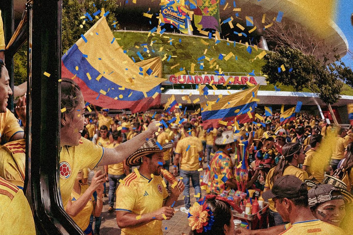 Suporter Kolombia dominasi area sekitar Stadion Akron