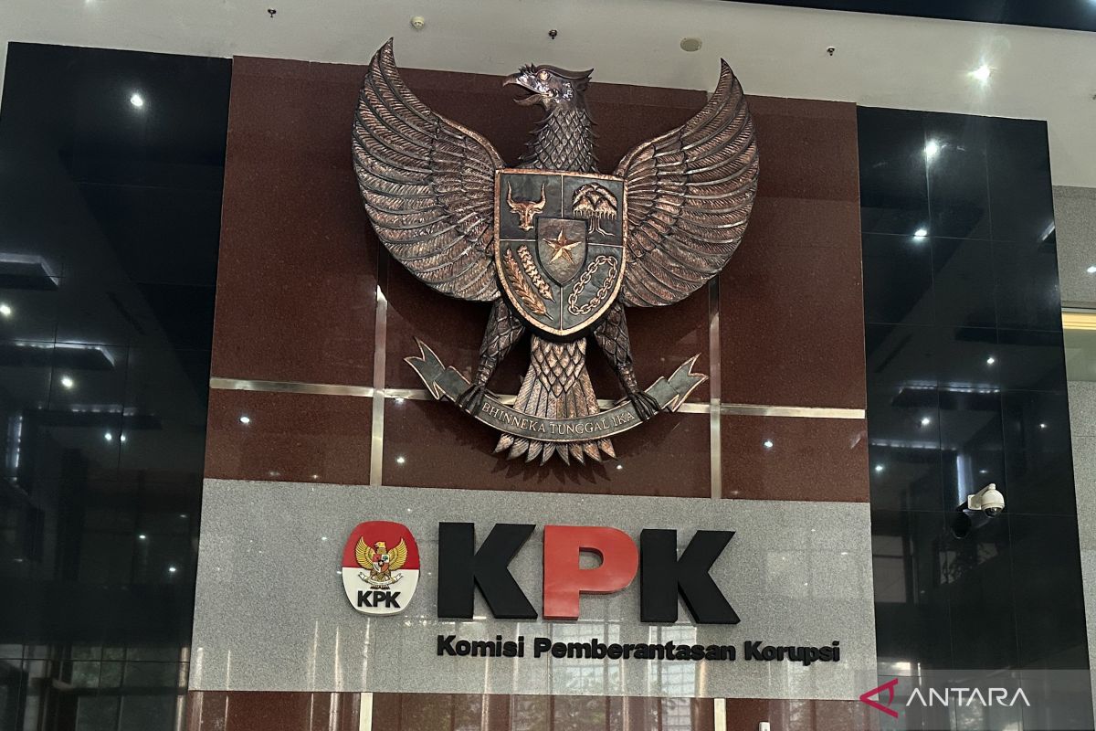 KPK periksa dua saksi untuk usut pembayaran sewa mesin EDC bank BUMN