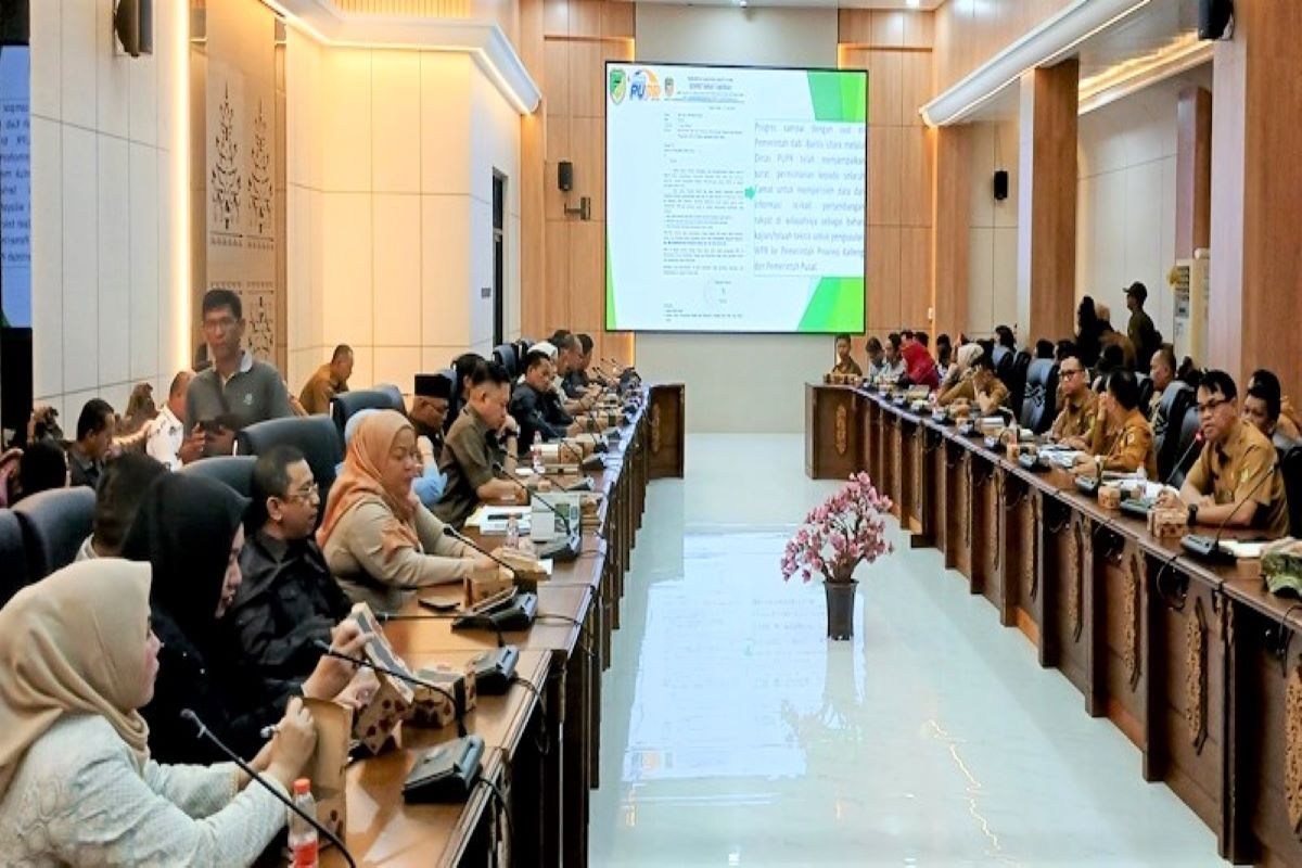 F-PDIP Barut siap perjuangkan aspirasi masyarakat terkait perizinan dan status kawasan