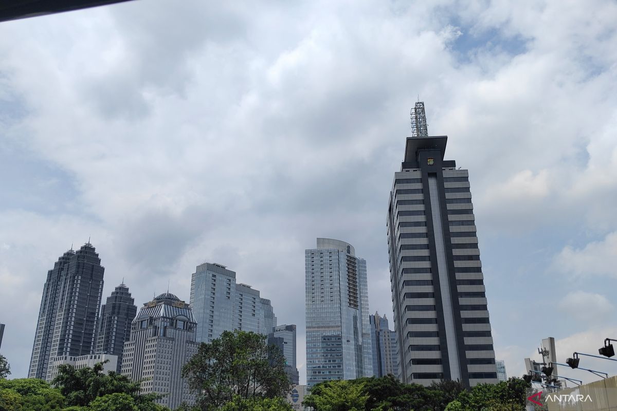 Cuaca Jakarta Kamis: Cerah Berawan dengan Angin Sejuk