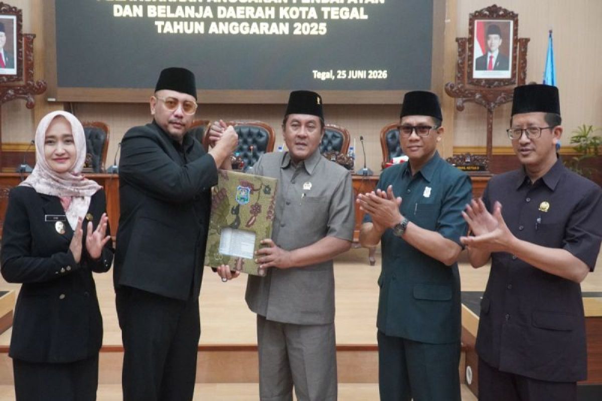 Wali Kota Tegal sampaikan raperda pertanggungjawaban pelaksanaan APBD tahun anggaran 2025
