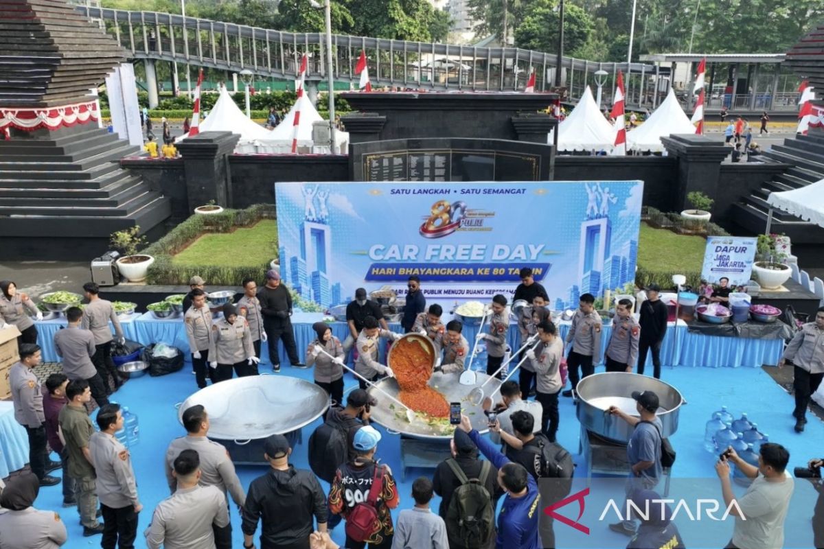 Polda Metro sajikan 3.000 porsi tongseng gratis untuk warga saat CFD