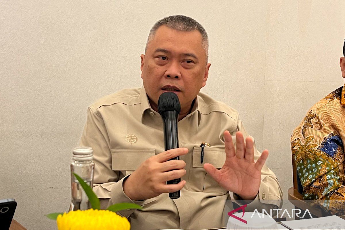 Menhub Dudy tegaskan potongan komisi 8 persen ojol berlaku 1 Juli
