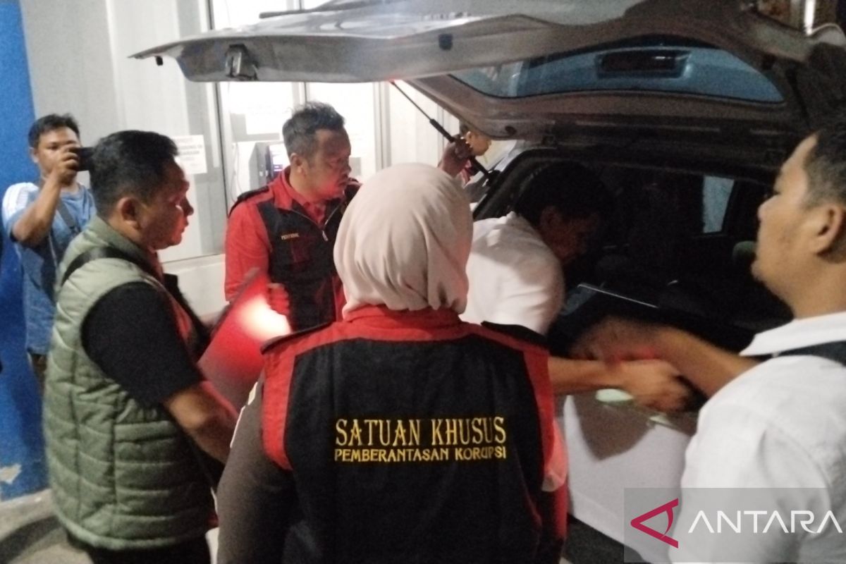 Kejari Palembang geledah Dishub terkait dugaan korupsi lampu jalan