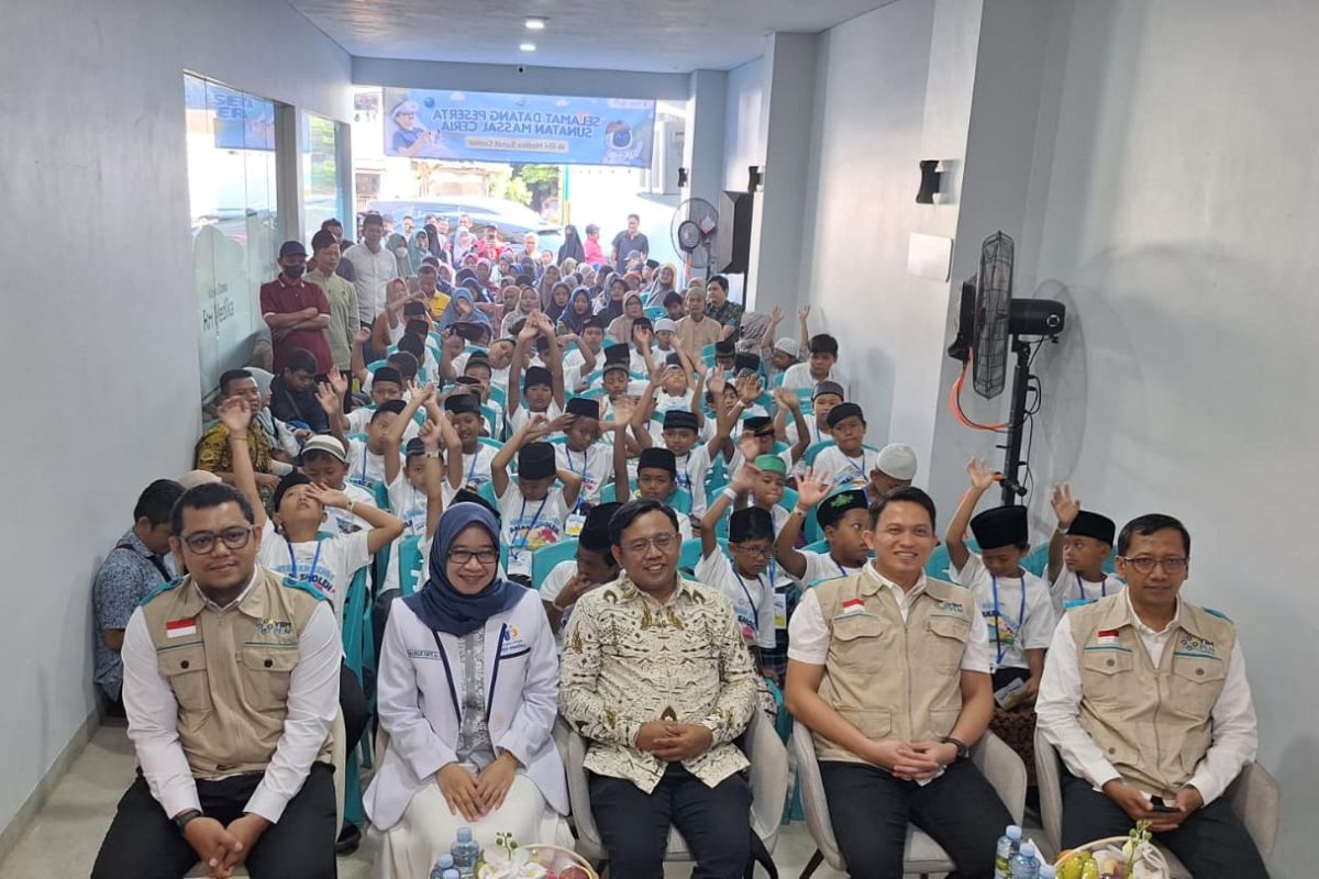 Muharram Berkah 1448 H, YBM PLN UID Yogyakarta khitan 51 anak