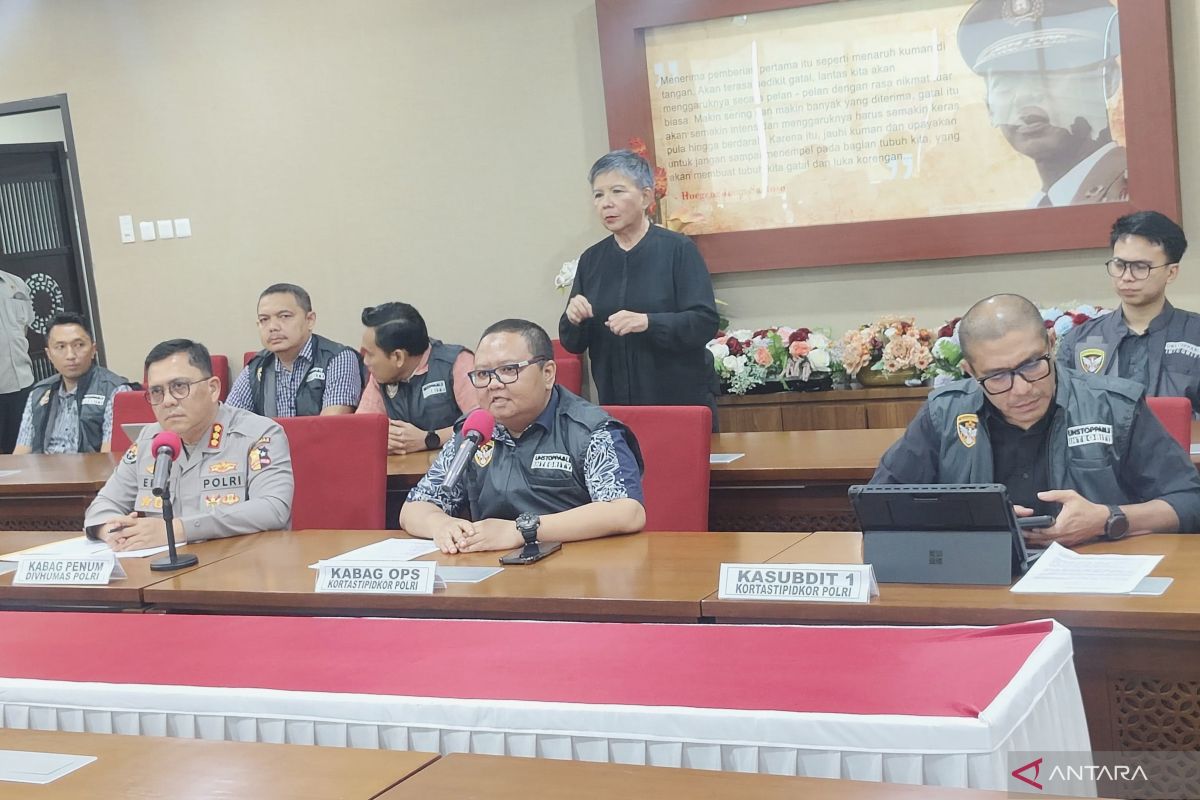 Kortastipidkor tetapkan empat tersangka korupsi kerja sama penjualan BBM