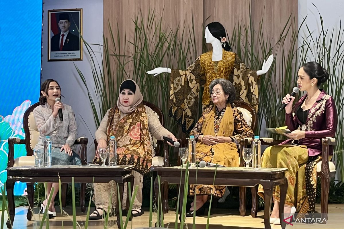 Prilly Latuconsina ajak kaum muda teladani Rahmi Hatta