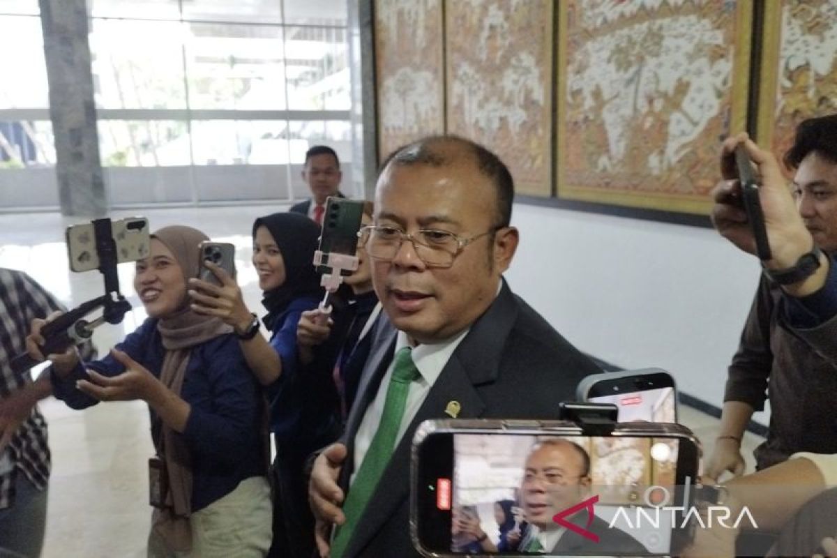 Kemenhub diminta buat aturan teknis usai komisi ojol 8 persen