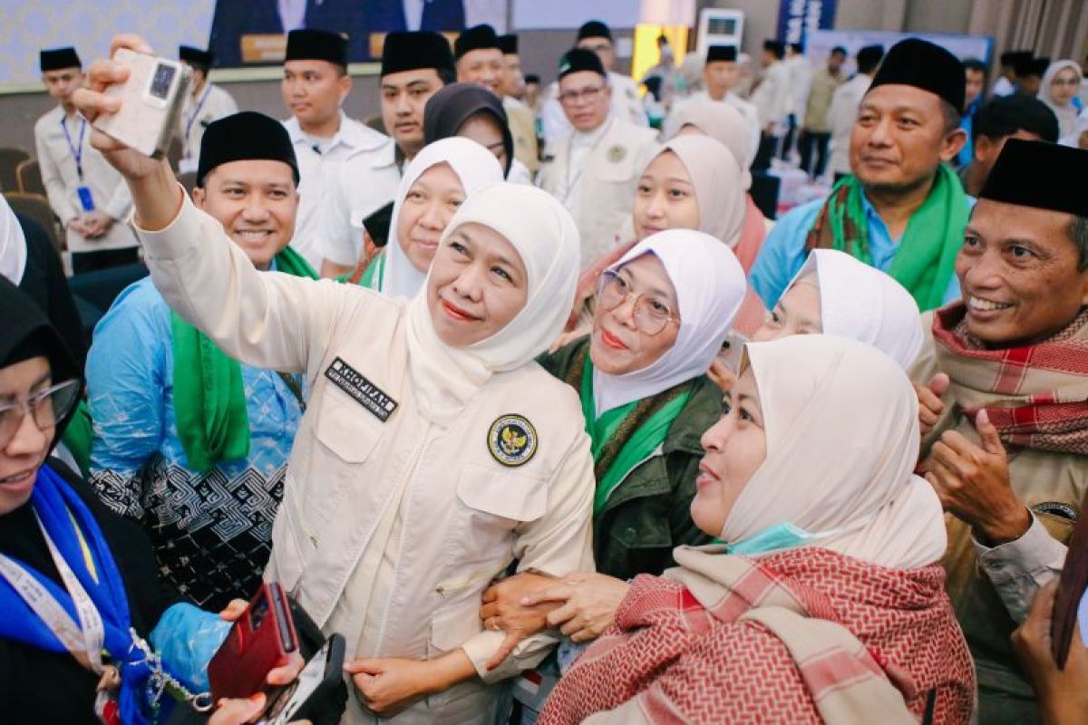 Khofifah targetkan Embarkasi Bandara Dhoho beroperasi pada 2027