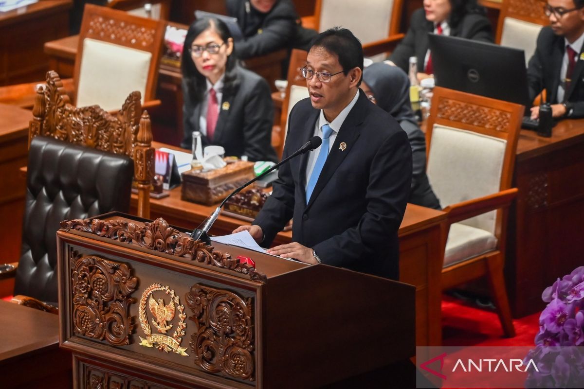 DPR XI 委員會的目標是 PFII 法案將於 7 月 21 日提交全體會議