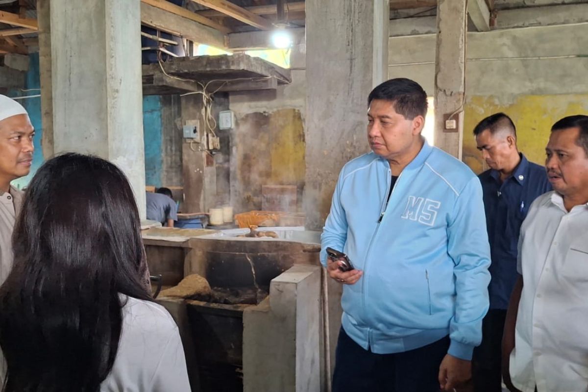 Menteri PKP pastikan BSPS di Sumedang transparan melalui skema PTT