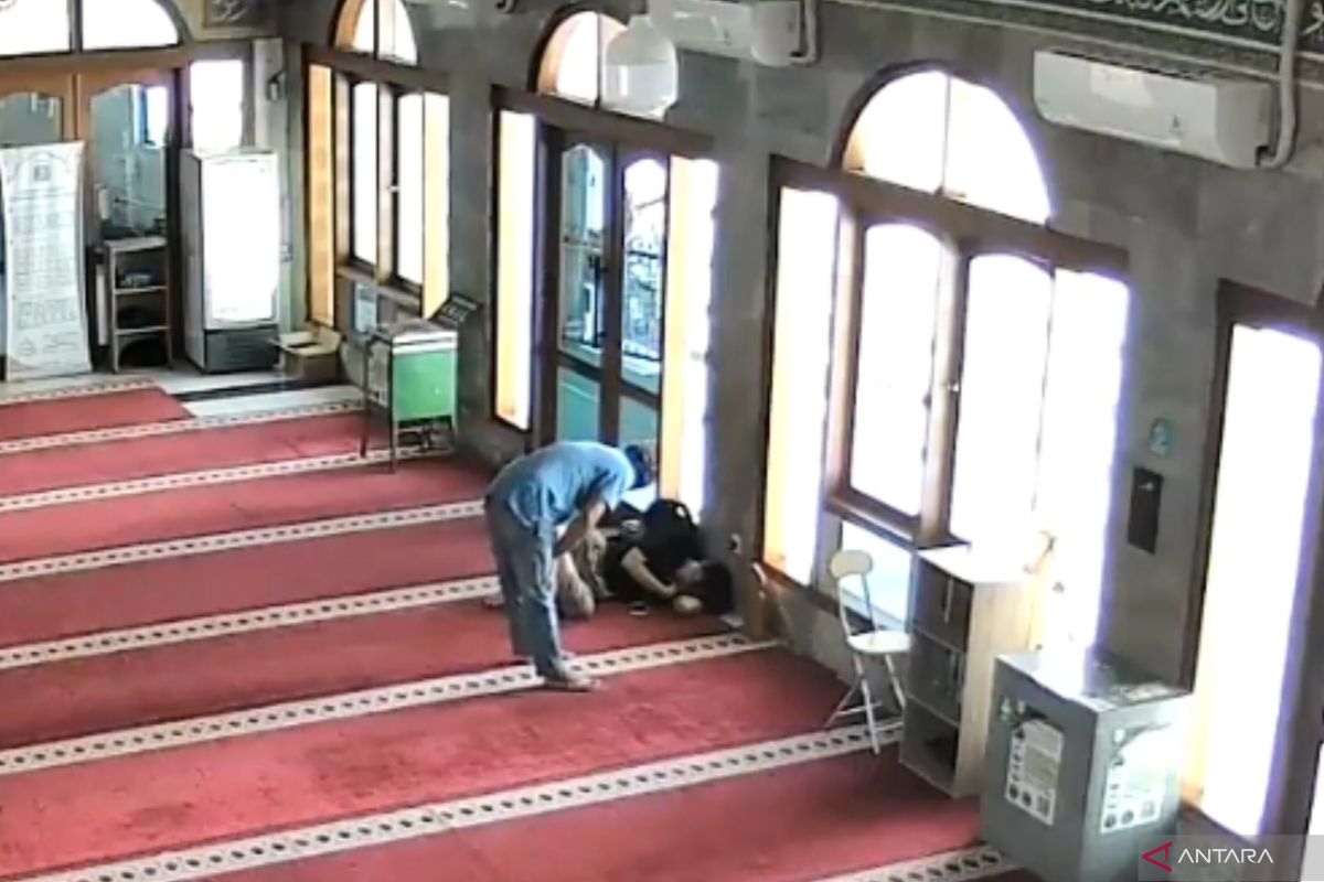 Pencuri ponsel jamaah masjid di Duren Sawit Jaktim ditangkap