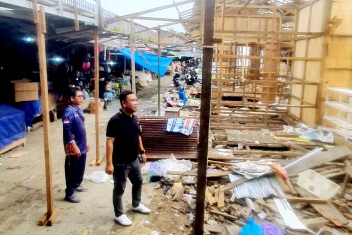 Disdagrin Barut pastikan relokasi pedagang Blok Pasar Pendopo berjalan lancar