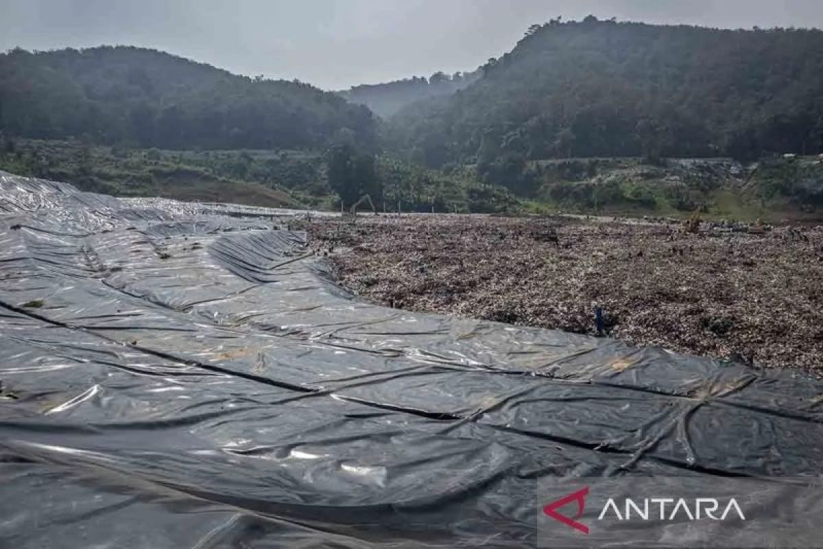 DLH Jabar siapkan mitigasi cegah kebakaran TPA Sarimukti saat kemarau