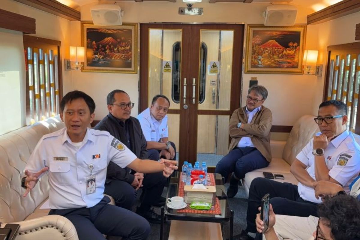 Dirut KAI: Gambir Disiapkan Bertahap, Perkuat Akses KA Jarak Jauh, KRL, dan Kawasan Monas