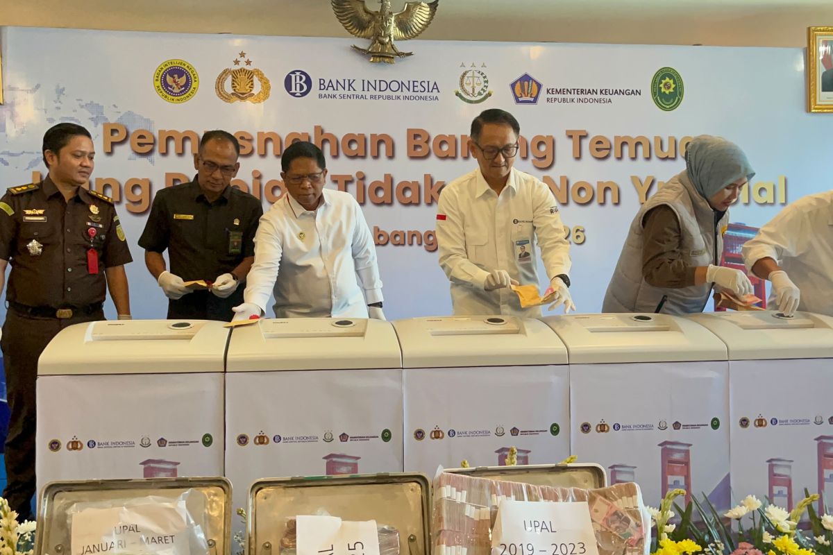 BotasupalSumsel musnahkan 24.476 lembar uang palsu