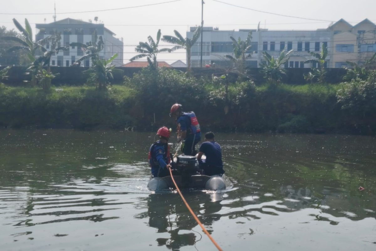 Misteri Pemuda Ahmad Suwandi Tenggelam di Ciliwung: Kejaran Orang Tak Dikenal atau Kegagalan Penegakan?