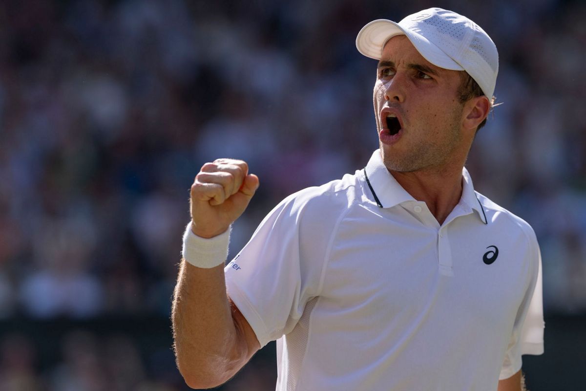 Meteor dari Kualifikasi! Arthur Fery Hancurkan Top 10 Dunia Flavio Cobolli, Terbangkan Inggris ke Semifinal Wimbledon 2026