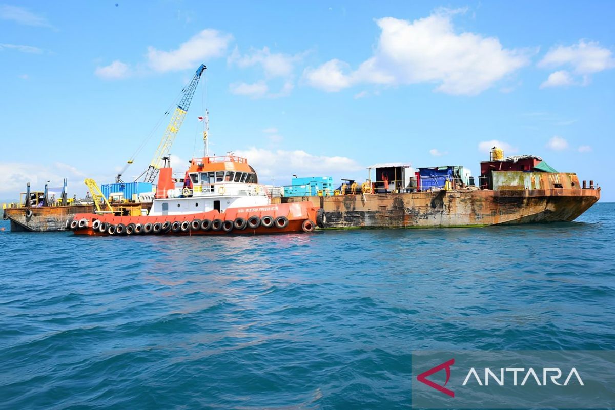 PLN bangun kabel bawah laut pertama di Sulawesi perluas akses listrik