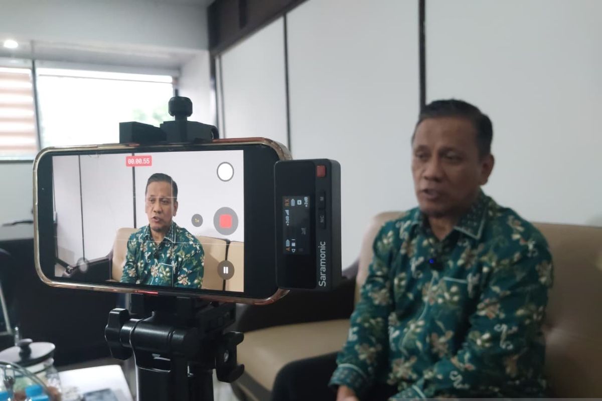 Pakar: usulan peningkatan hak keuangan hak kepala daerah perlu dikaji
