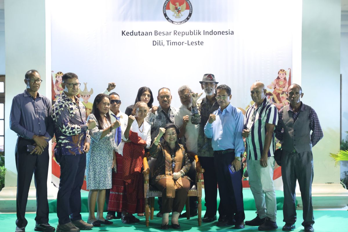 Megawati silaturahmi dengan WNI di Timor-Leste