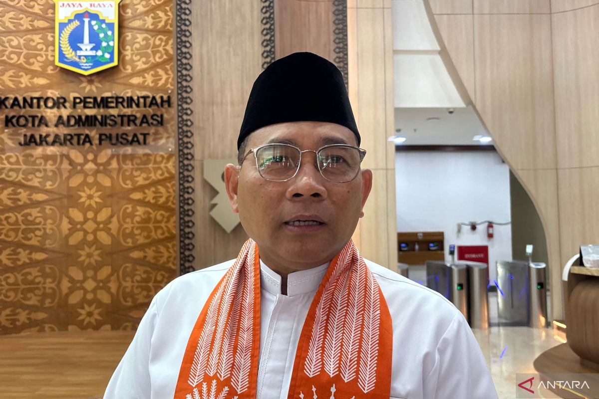 Pemkot Jakpus gelar "fun walk" untuk bangun sinergi antarpegawai